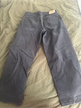 Levi's Black Relaxed Fit Men's Jeans